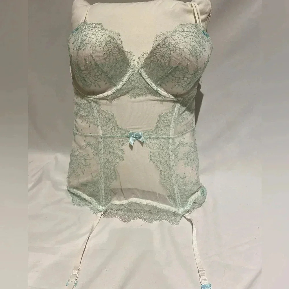 Victoria’s Secret “I Do” White Bridal Line Corset, Nwt, 36d